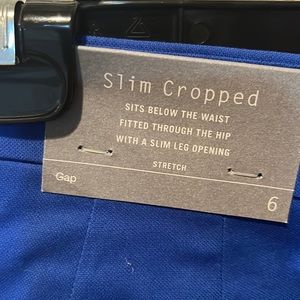 Gap Size 6 royal blue cropped pants